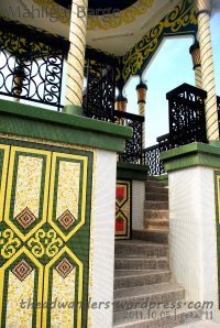 Way up to the center shed