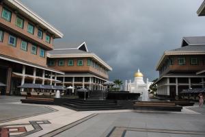 Yayasan Shopping Complex