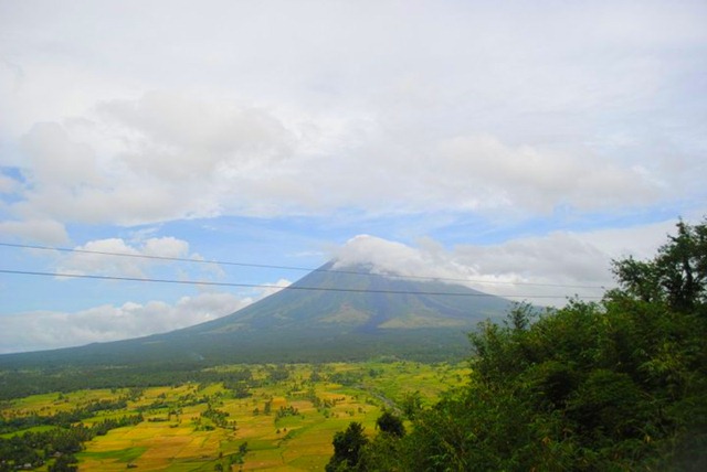 Mayon Volcano Lignon Hill - Zipline