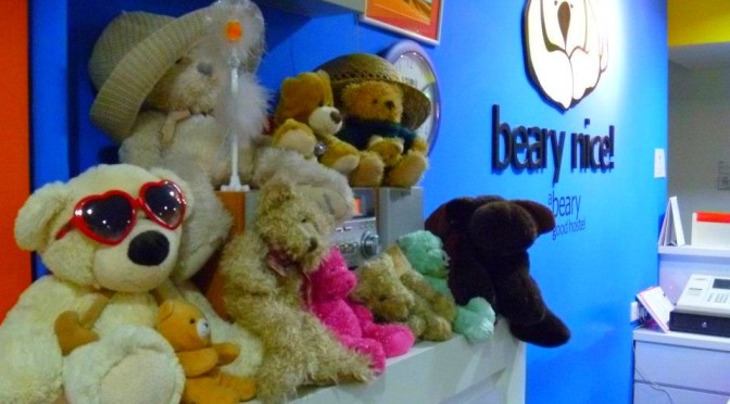 Backpacking South East AsiA – A Beary Nice Hostel in Chinatown, Singapore